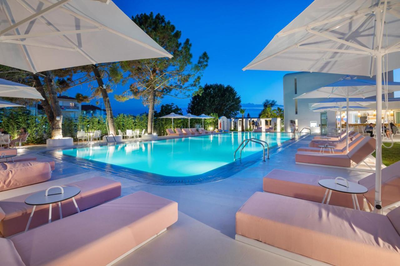 Cocoοns Luxury Suites & Villas Fourka Zewnętrze zdjęcie