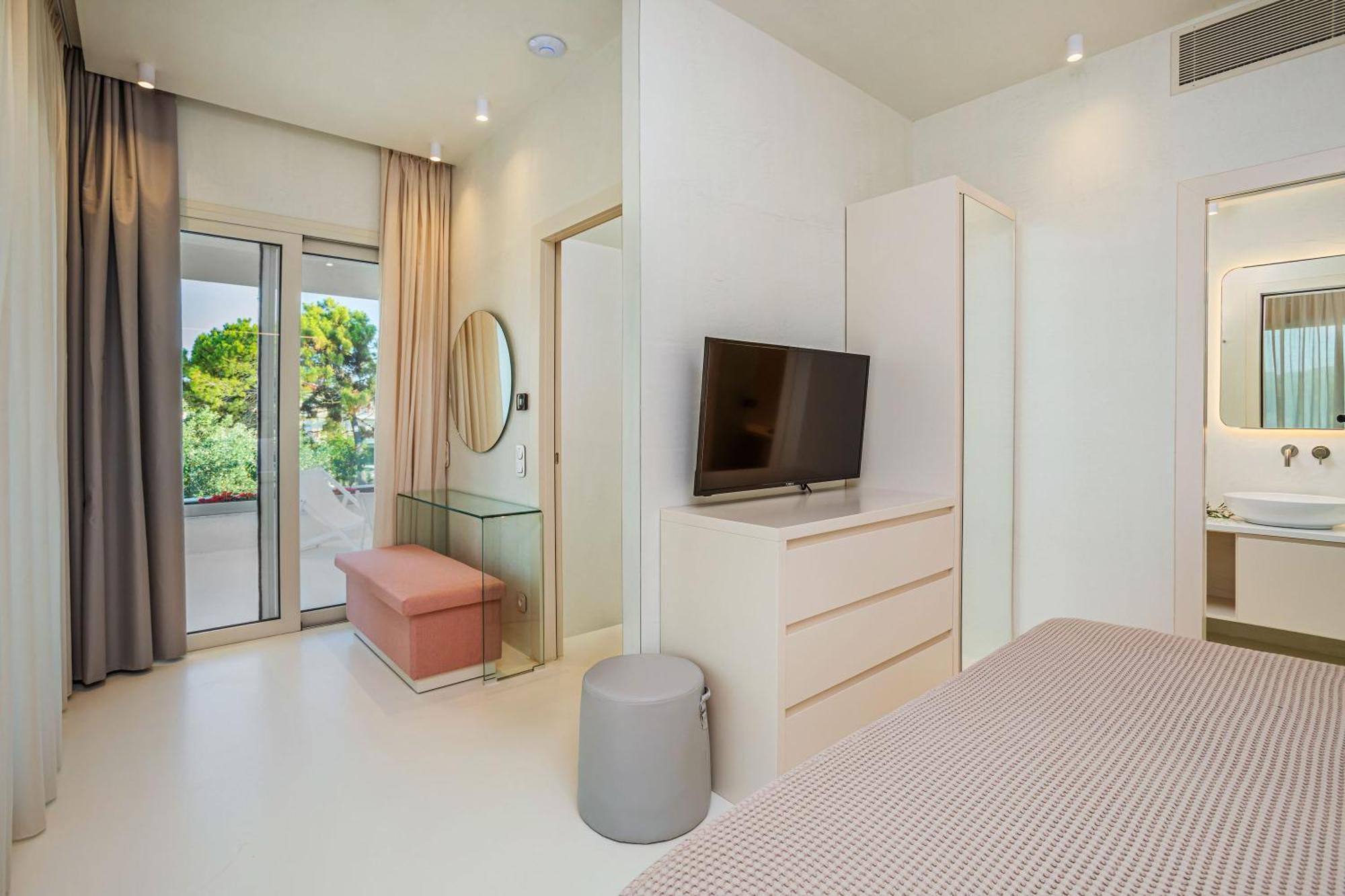 Cocoοns Luxury Suites & Villas Fourka Zewnętrze zdjęcie