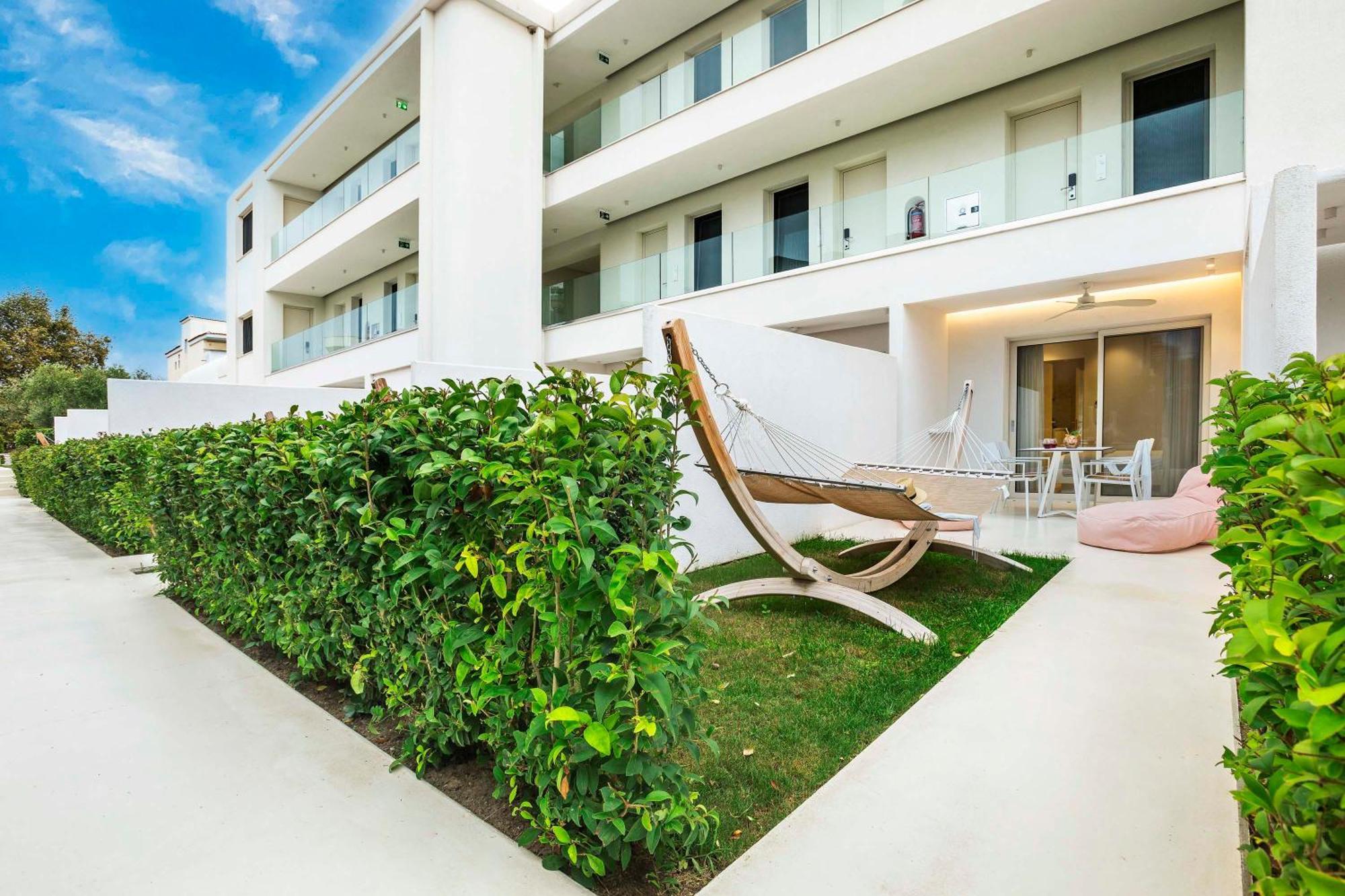 Cocoοns Luxury Suites & Villas Fourka Zewnętrze zdjęcie